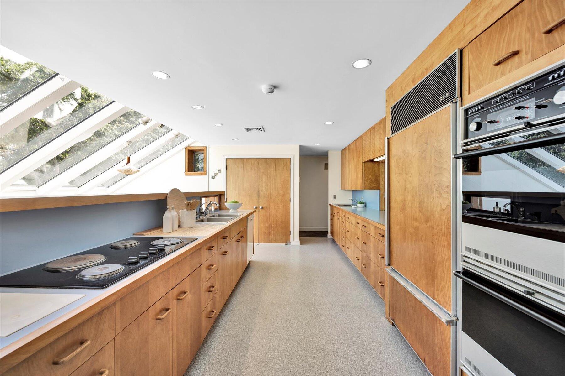 44 Carey Lane Falmouth MA 02540