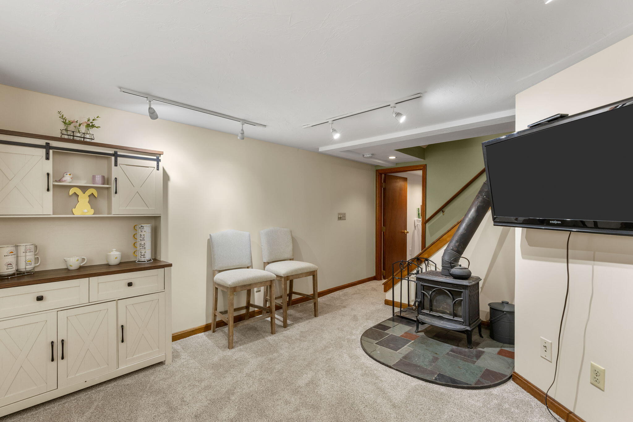 195 Knotty Pine Lane Centerville MA 02632
