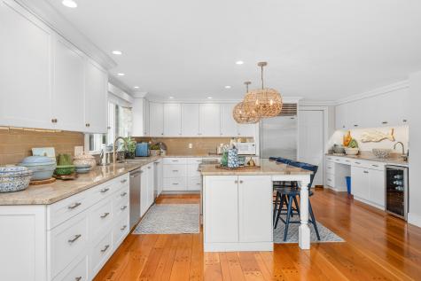 122 Stoney Cove Lane Barnstable MA 02630