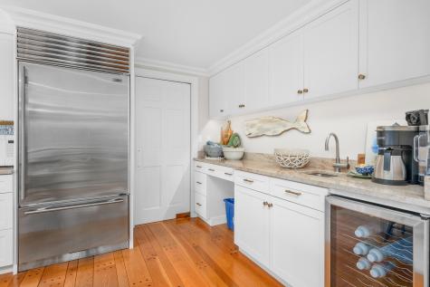 122 Stoney Cove Lane Barnstable MA 02630