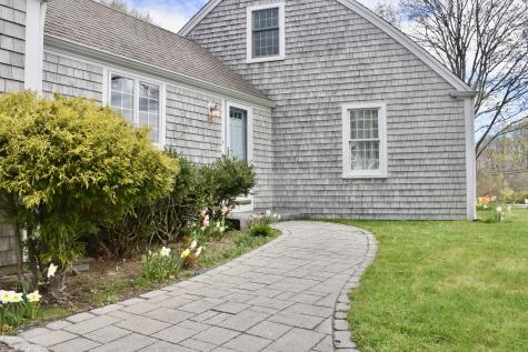 11 Beale Avenue Sandwich MA 02563