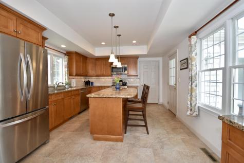 11 Beale Avenue Sandwich MA 02563