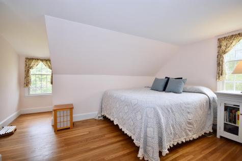 11 Beale Avenue Sandwich MA 02563