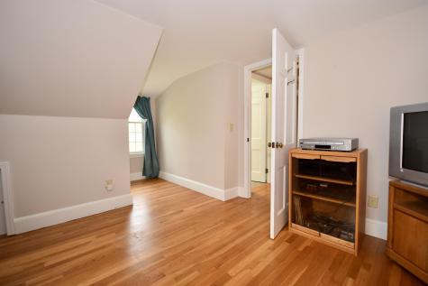 11 Beale Avenue Sandwich MA 02563