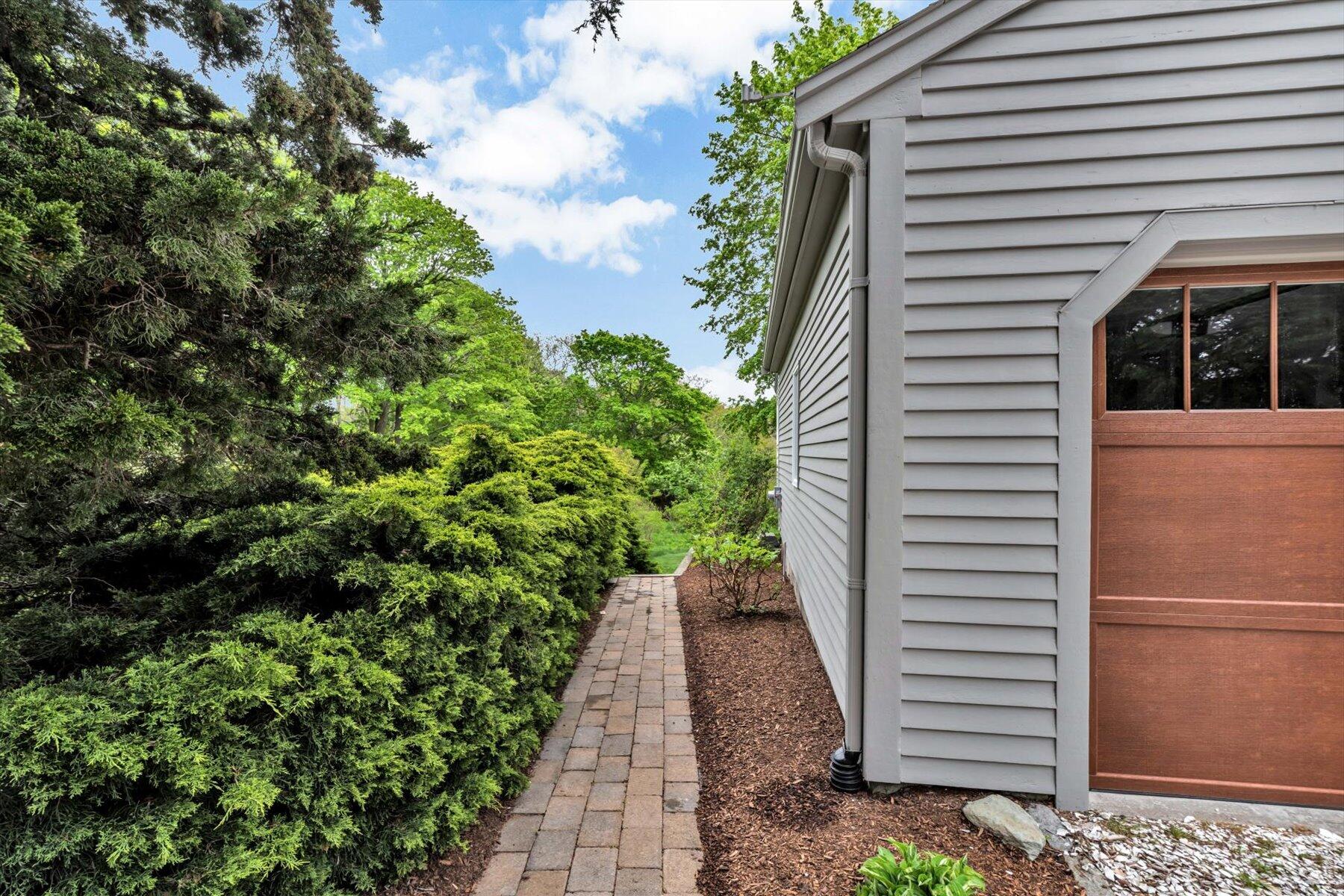 597 Orleans Road Chatham MA 02650