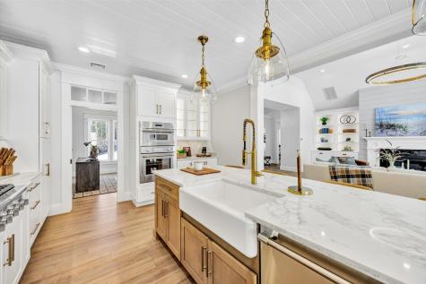 22 Country Club Lane Mashpee MA 02649