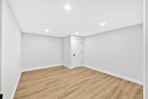 22 Country Club Lane Mashpee MA 02649