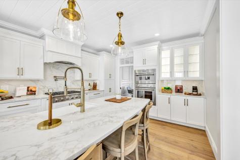 22 Country Club Lane Mashpee MA 02649