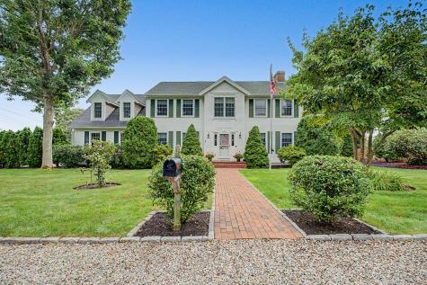 12 Gordon Lane Yarmouth Port MA 02675