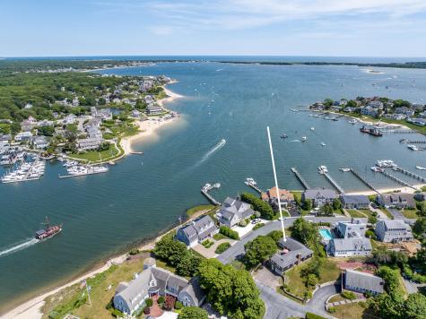 7 Bay Shore Road Barnstable MA 02601