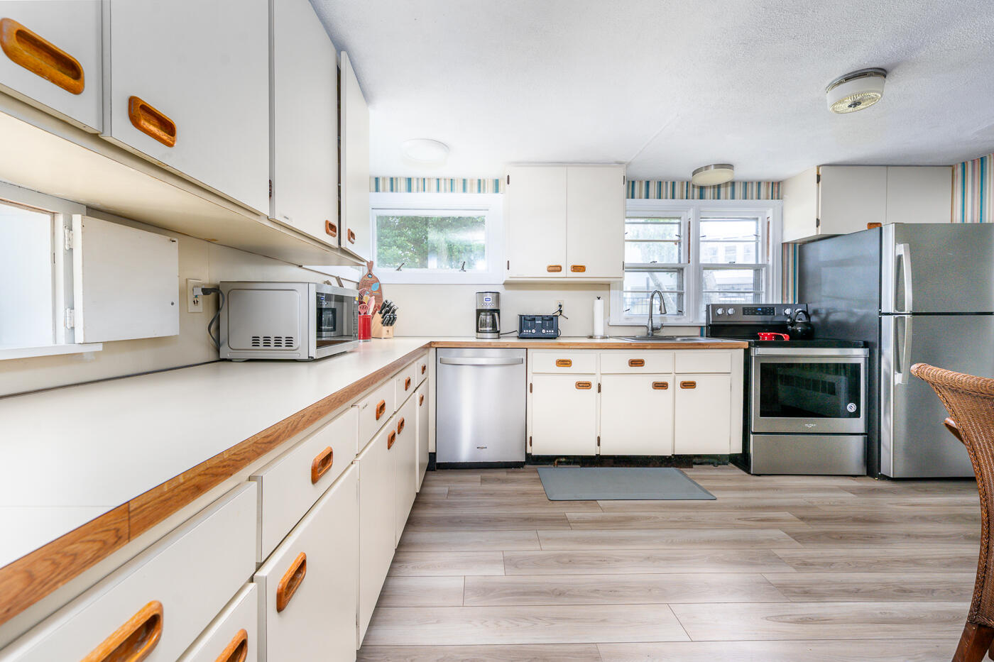 7 Bay Shore Road Barnstable MA 02601