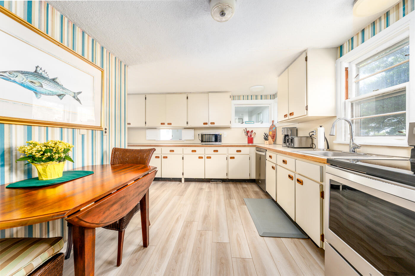 7 Bay Shore Road Barnstable MA 02601