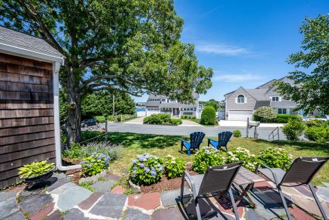 7 Bay Shore Road Barnstable MA 02601
