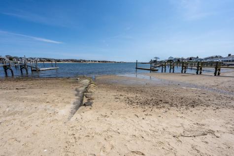 7 Bay Shore Road Barnstable MA 02601