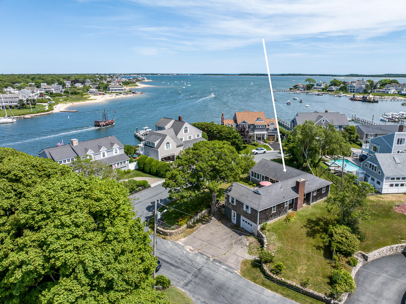 7 Bay Shore Road Barnstable MA 02601