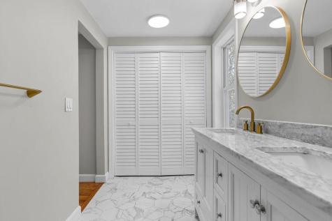 148 Hollow Road Barnstable MA 02635