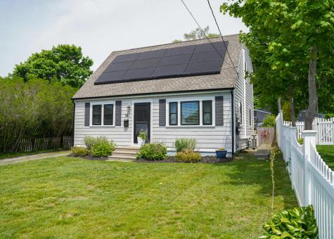 16 Dartmouth Street Barnstable MA 02601