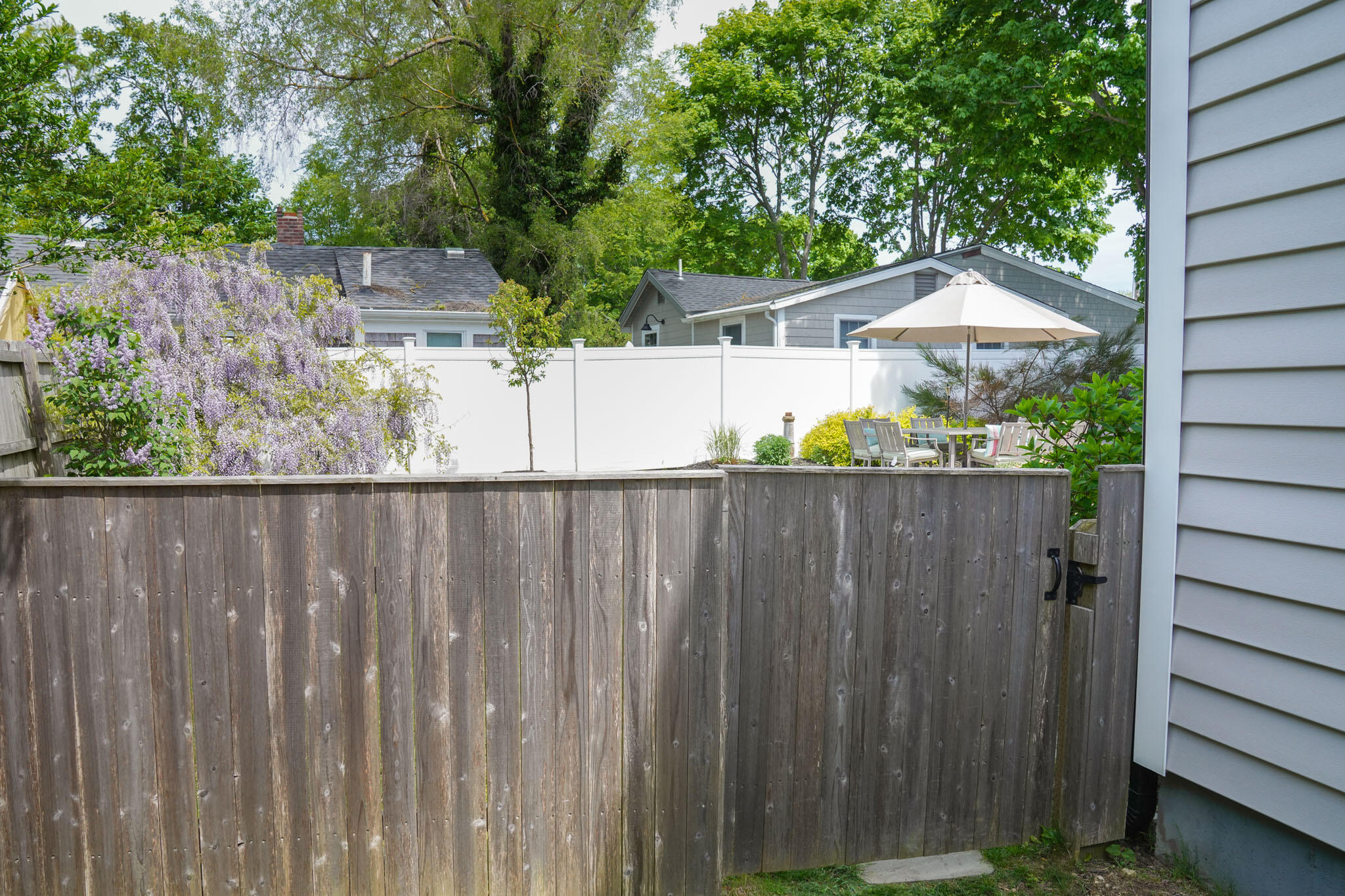 16 Dartmouth Street Barnstable MA 02601