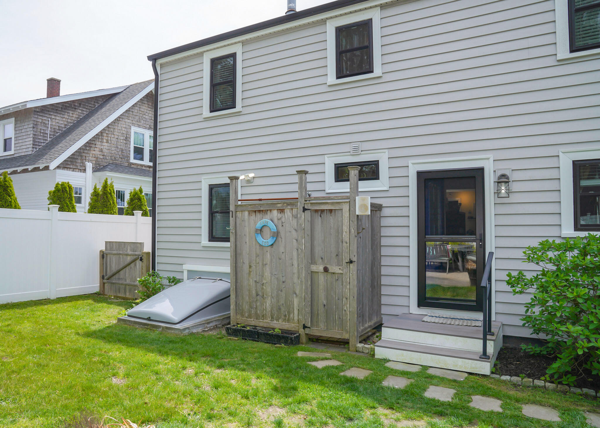 16 Dartmouth Street Barnstable MA 02601
