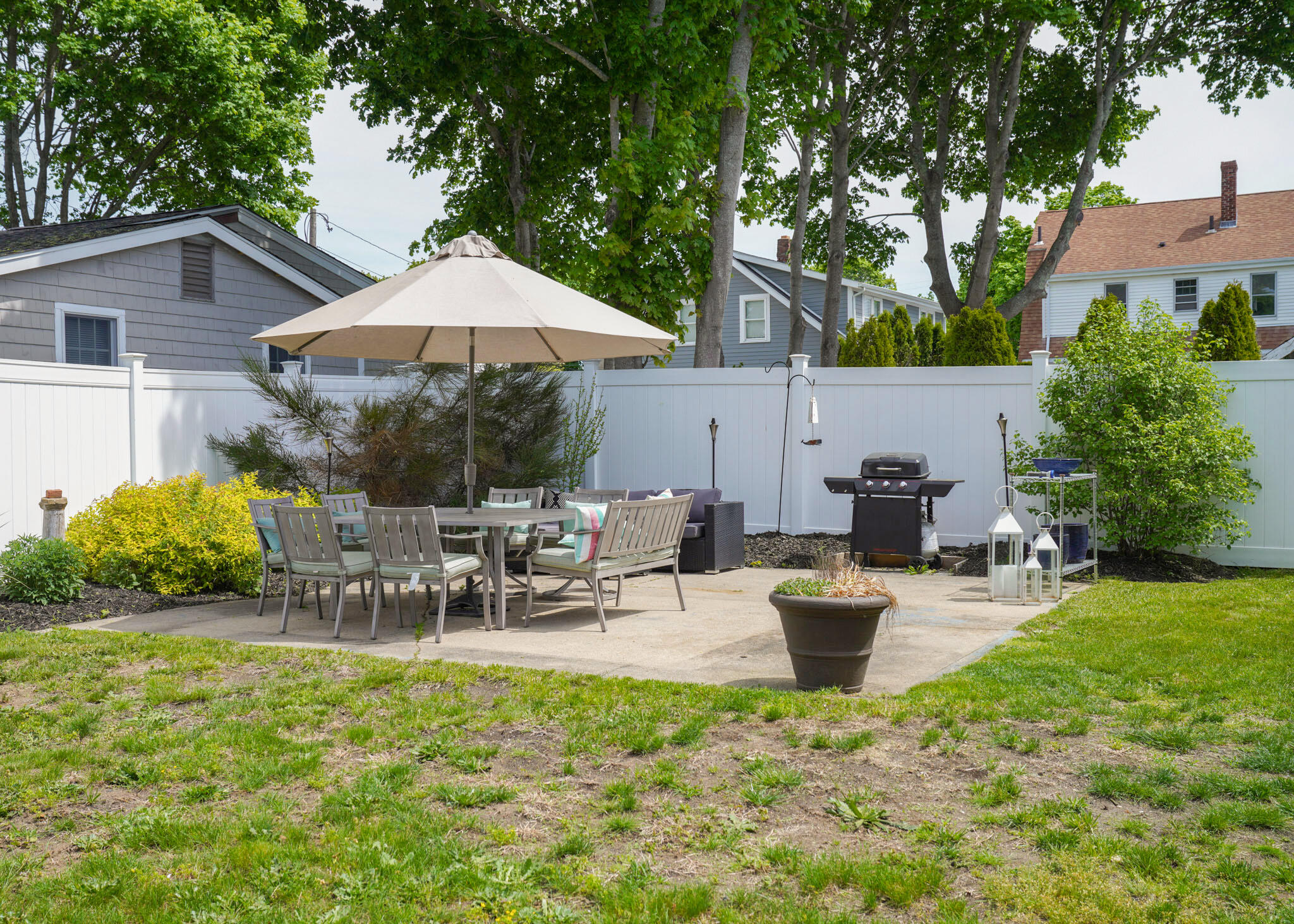 16 Dartmouth Street Barnstable MA 02601