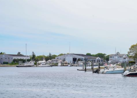 16 Dartmouth Street Barnstable MA 02601