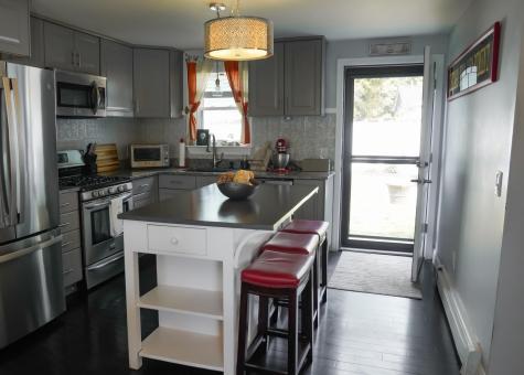 16 Dartmouth Street Barnstable MA 02601