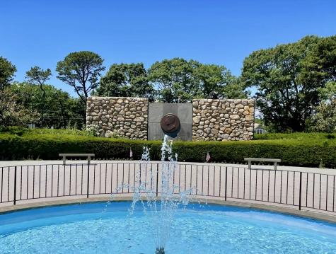 16 Dartmouth Street Barnstable MA 02601