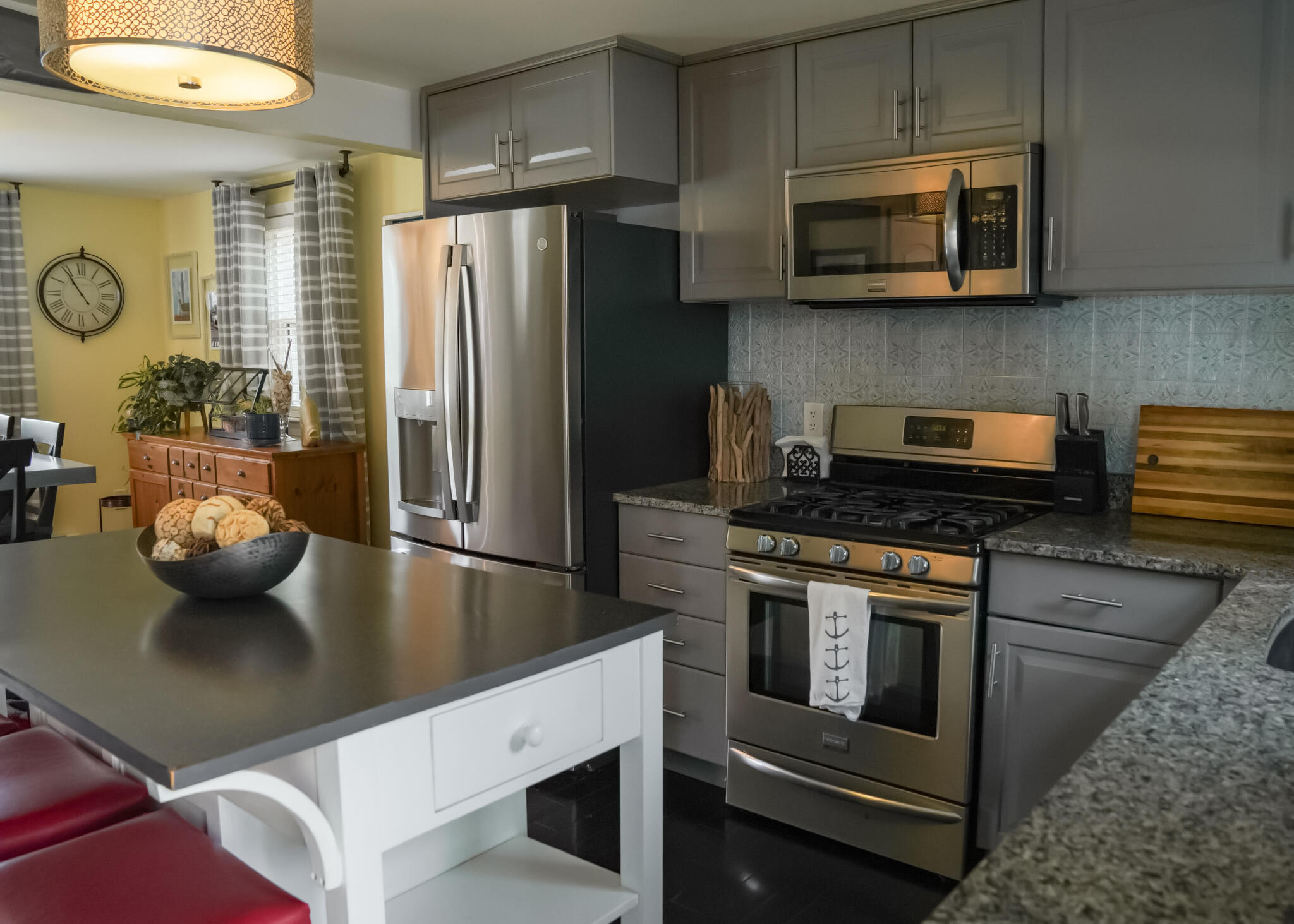 16 Dartmouth Street Barnstable MA 02601