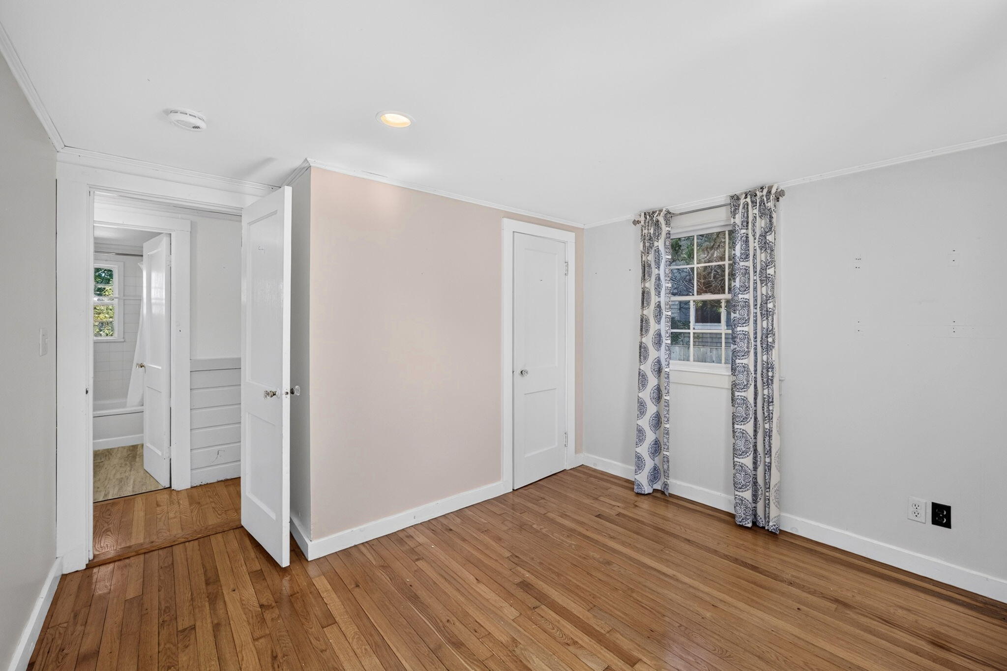 14 Nickerson Street Teaticket MA 02536
