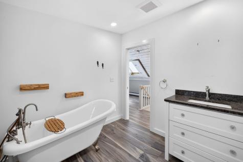 14 Nickerson Street Teaticket MA 02536