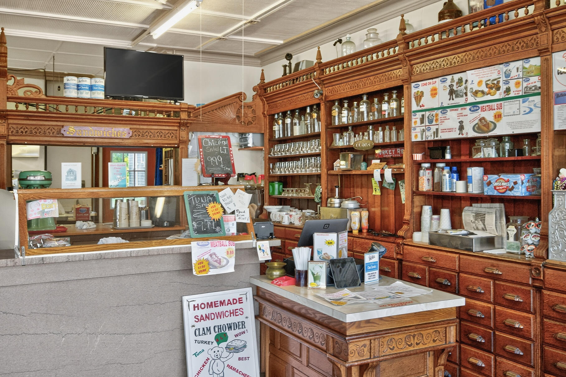 112 Main Street Yarmouth Port MA 02675