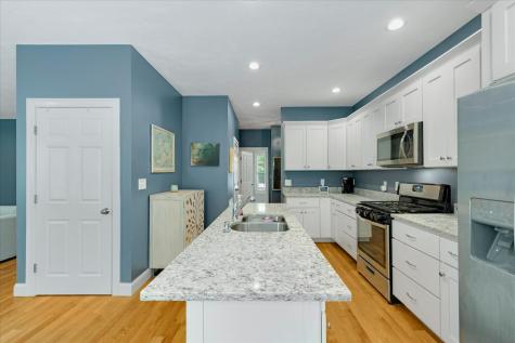 11 Dawe Lane Bourne MA 02532