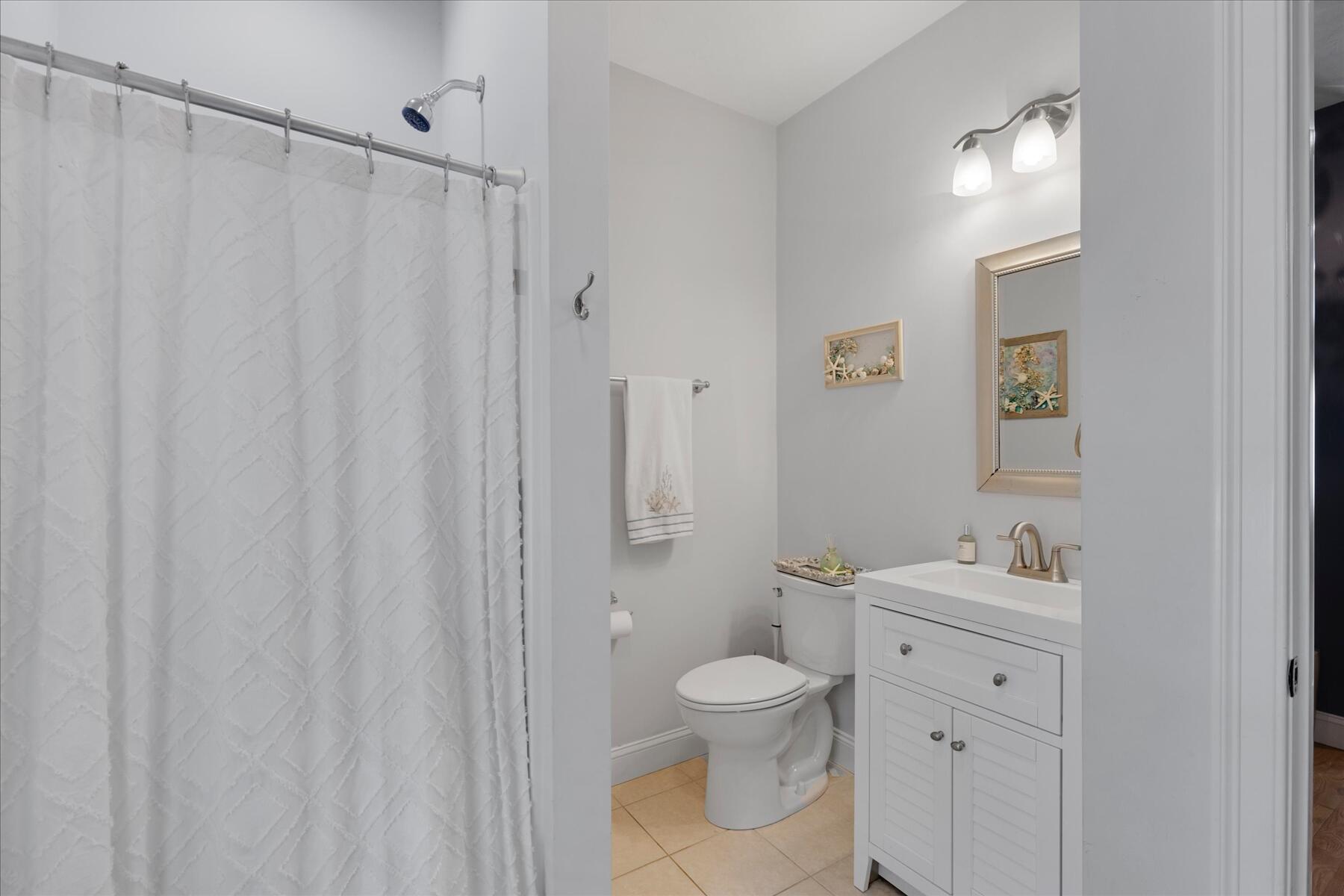 11 Dawe Lane Bourne MA 02532