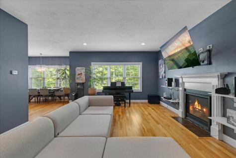 11 Dawe Lane Bourne MA 02532