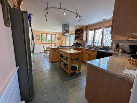 35 Hollidge Hill Lane Barnstable MA 02648