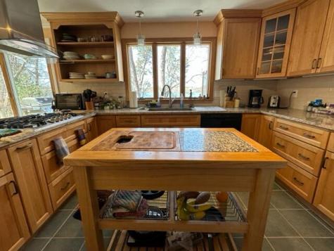 35 Hollidge Hill Lane Barnstable MA 02648