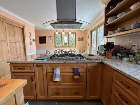 35 Hollidge Hill Lane Barnstable MA 02648