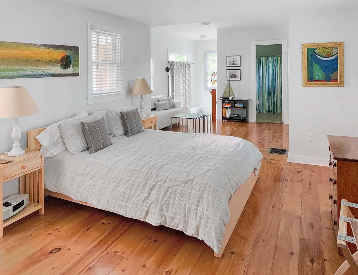 43 Sengekontacket Road Oak Bluffs MA 02557