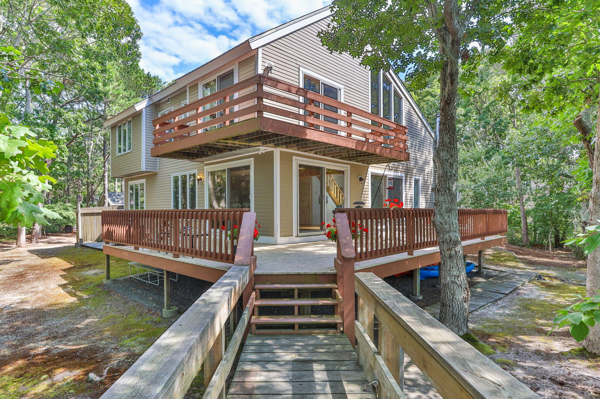 22 Samoset Road Mashpee MA 02649