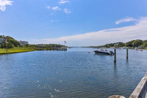 22 Samoset Road Mashpee MA 02649