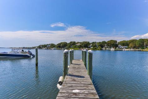 22 Samoset Road Mashpee MA 02649