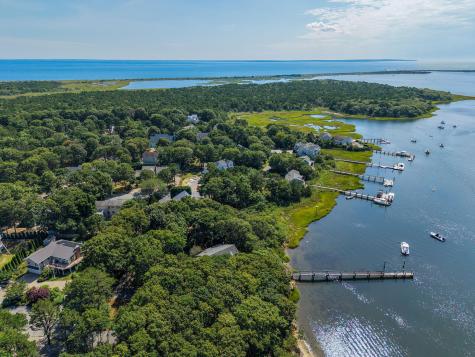 22 Samoset Road Mashpee MA 02649