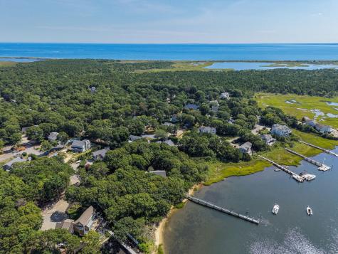 22 Samoset Road Mashpee MA 02649