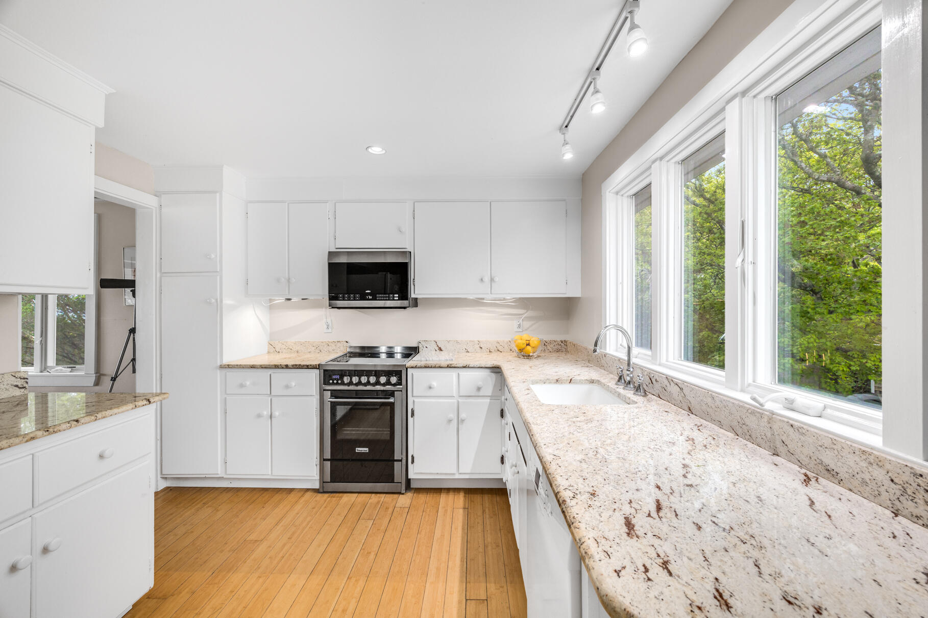 777 Commercial Street Provincetown MA 02657