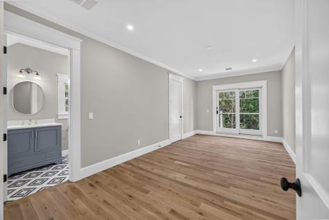 28 Quaker Run Road Mashpee MA 02649