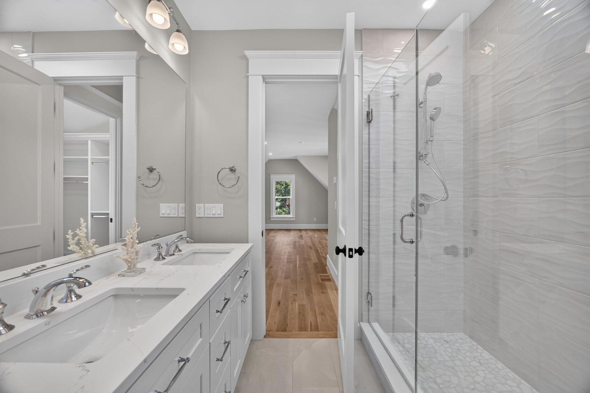 28 Quaker Run Road Mashpee MA 02649