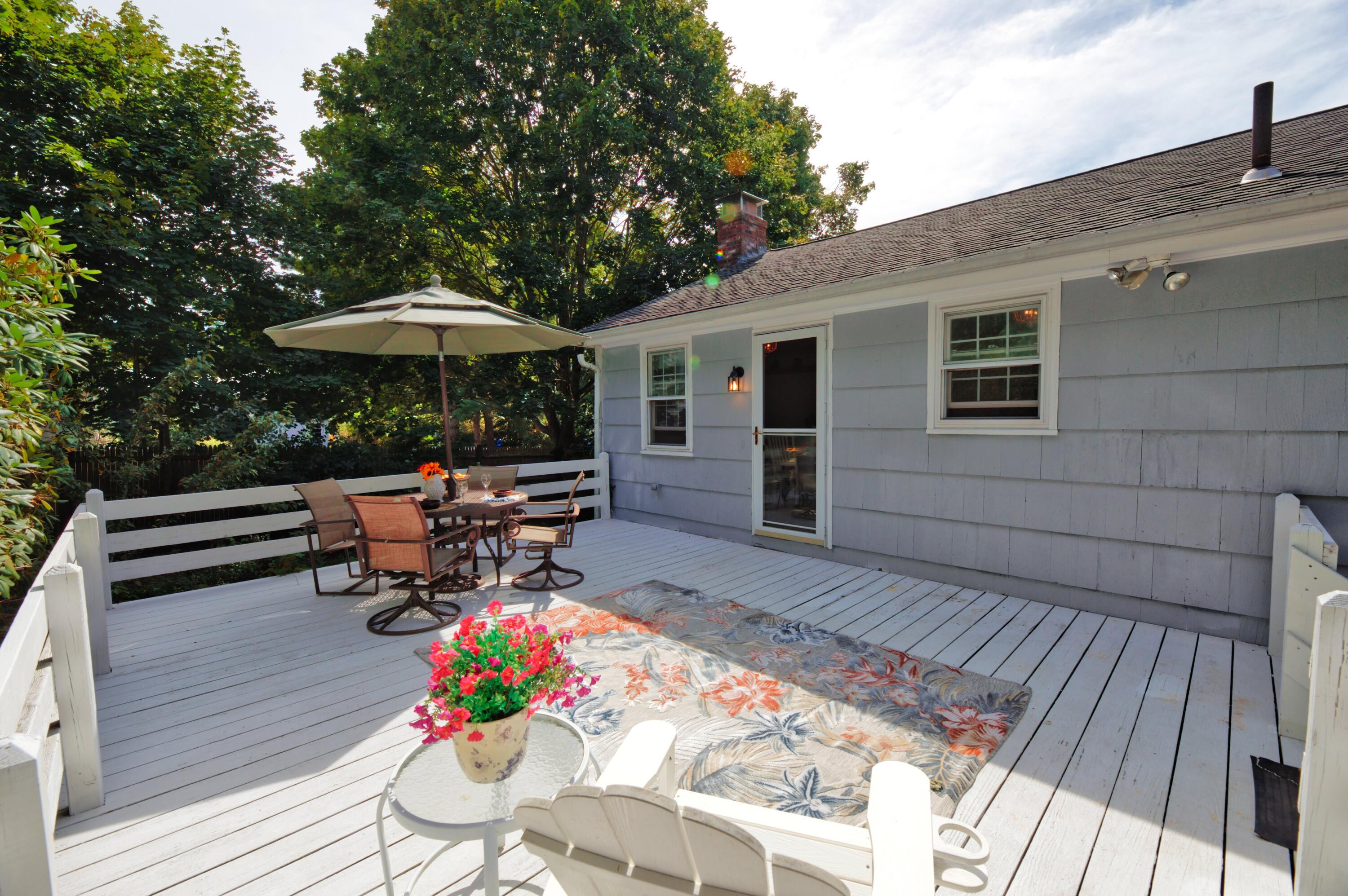 3 Elizabeth Road Pocasset MA 02559