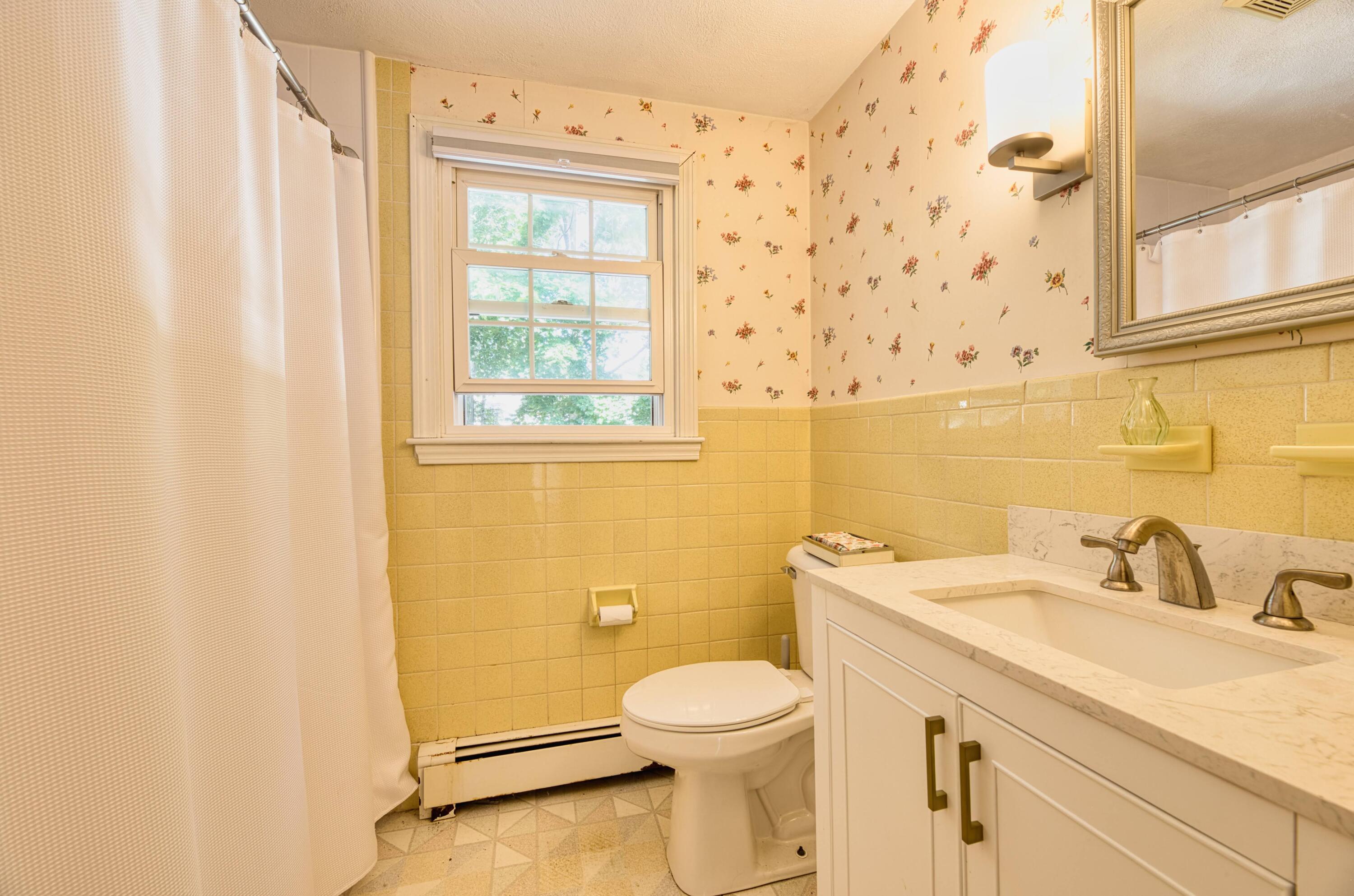 3 Elizabeth Road Pocasset MA 02559