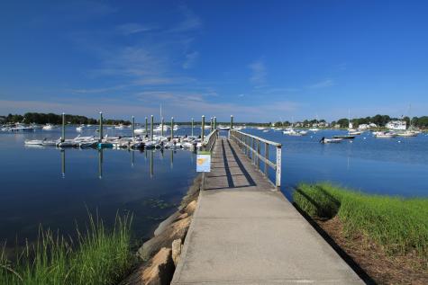 3 Elizabeth Road Pocasset MA 02559
