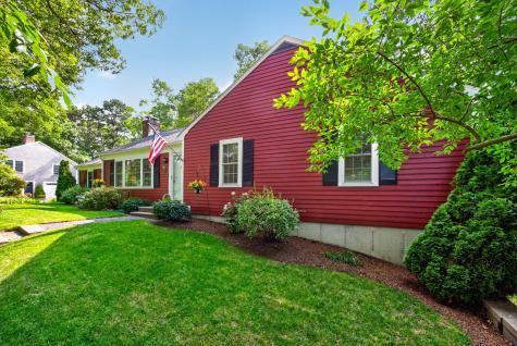 7 Bent Bluff Lane Yarmouth Port MA 02675